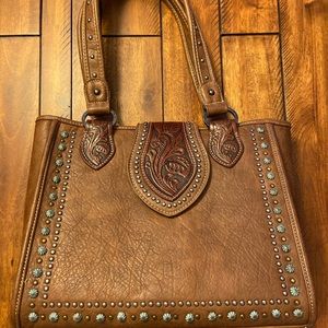 Like new, Trinity Ranch purse.